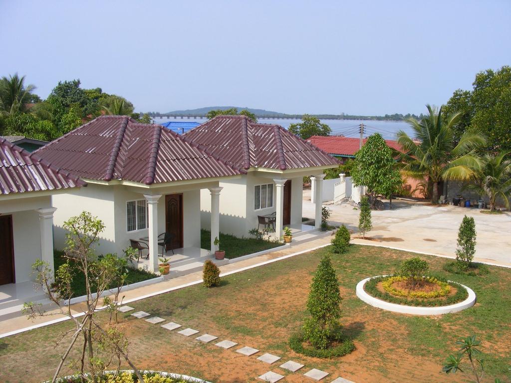 Chnerikray Guesthouse Koh Kong Bagian luar foto